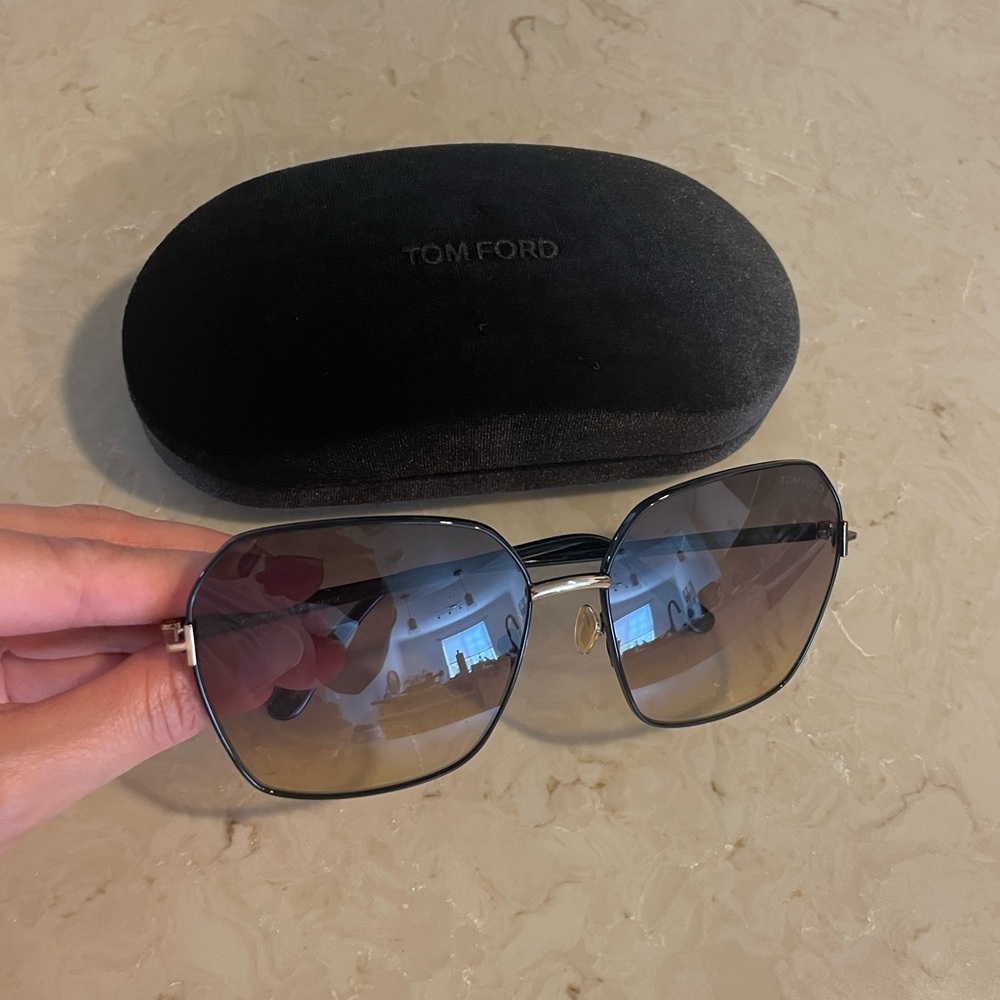 Tom Ford Black Minimalist Sunglasses